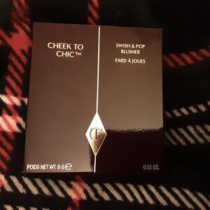 Charlotte Tilbury swish & pop blusher
